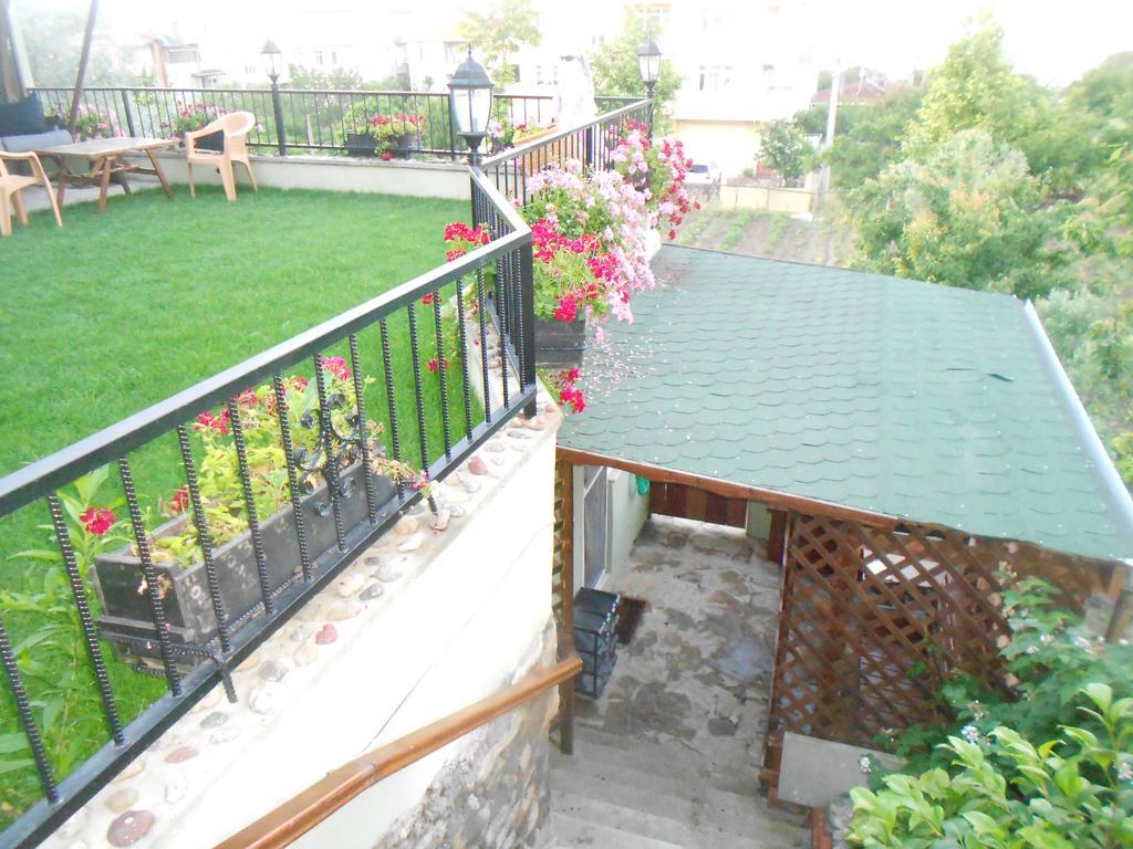 Irmak Family Pension & Apartments Eceabat Exteriör bild