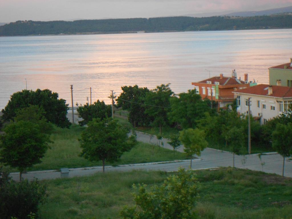 Irmak Family Pension & Apartments Eceabat Exteriör bild
